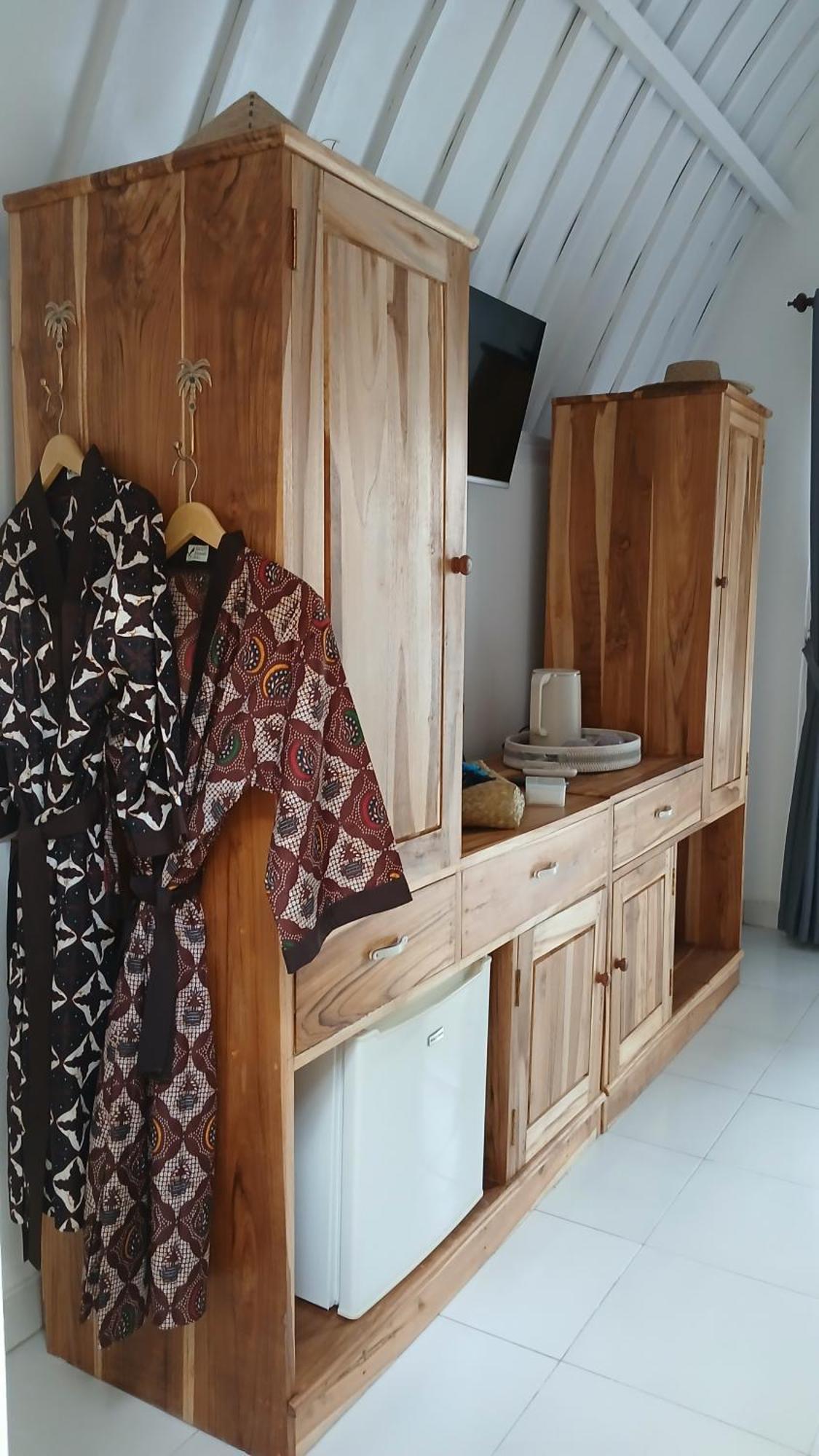 New Balengku Dua Hotel - Adults Only Gili Air Exterior photo